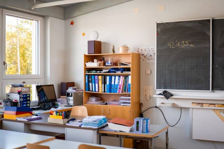 classroom desk organiser